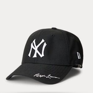 *****SOLD *****
Polo Ralph Lauren Yankees Cap Black Size Large (lightly worn 3x)